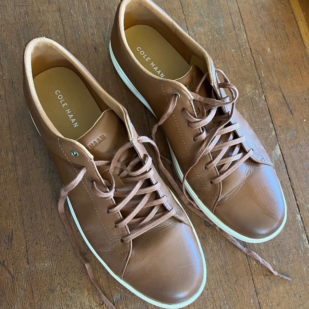 Cole Haan Tan Grand Crosscourt II in Like New condition